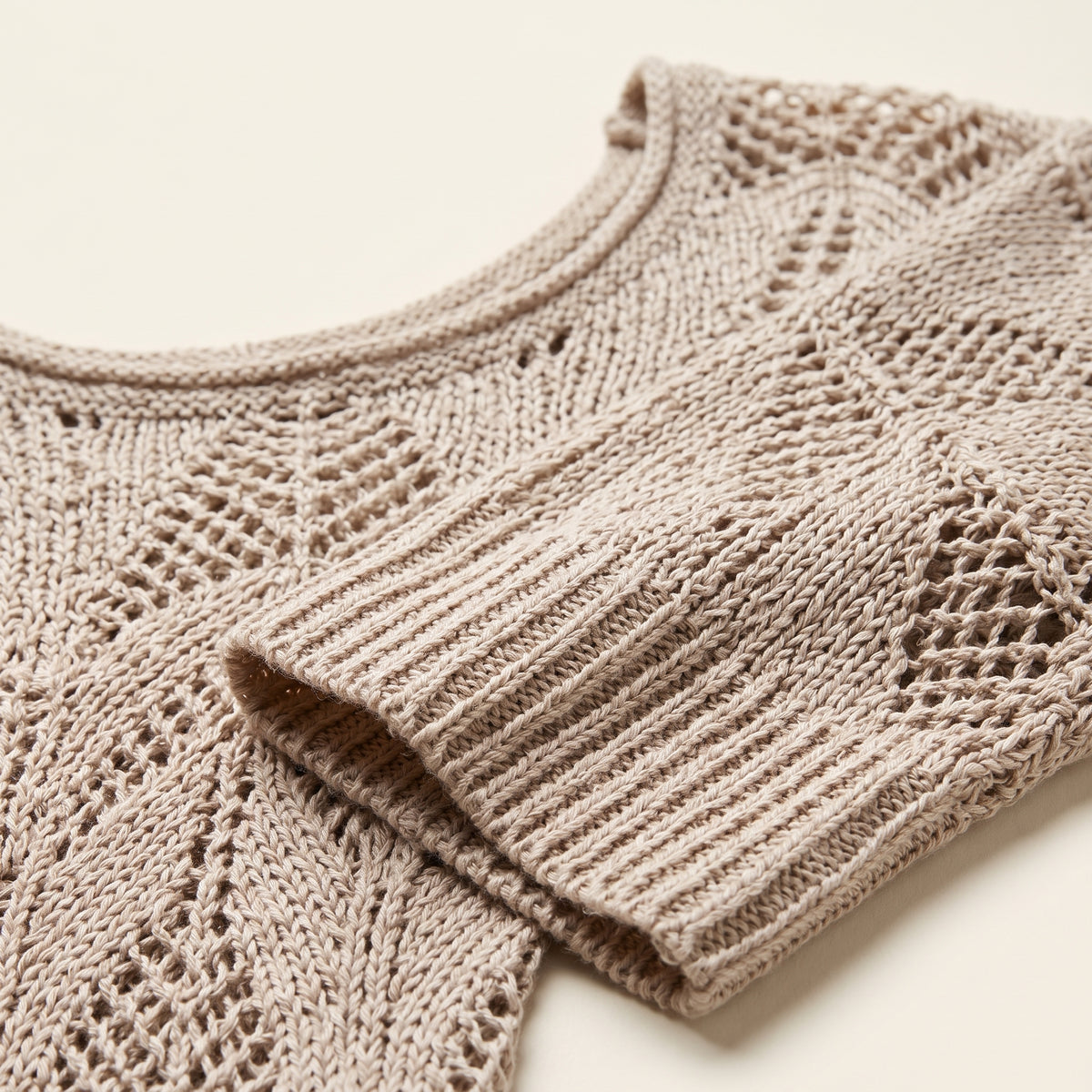 Female Leisure Hollow Out Parchment Hollow Sleeve Casual Sweater