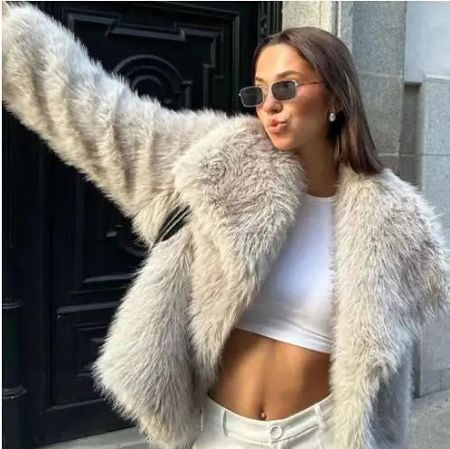 2024 Winter New Fashion Gradient Fluffy Fur Coat Women High Street Luxury Big Fur Collar Faux Fox Fur Jacket Female Overcoats
